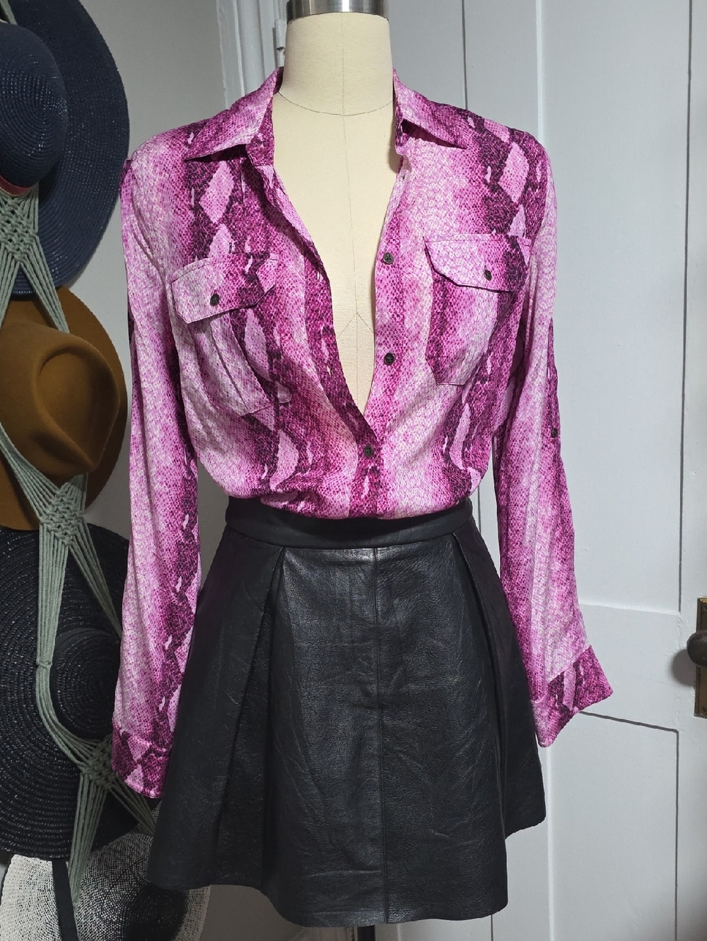 BEBE Pink Snake Print Button-Up Shirt sz S